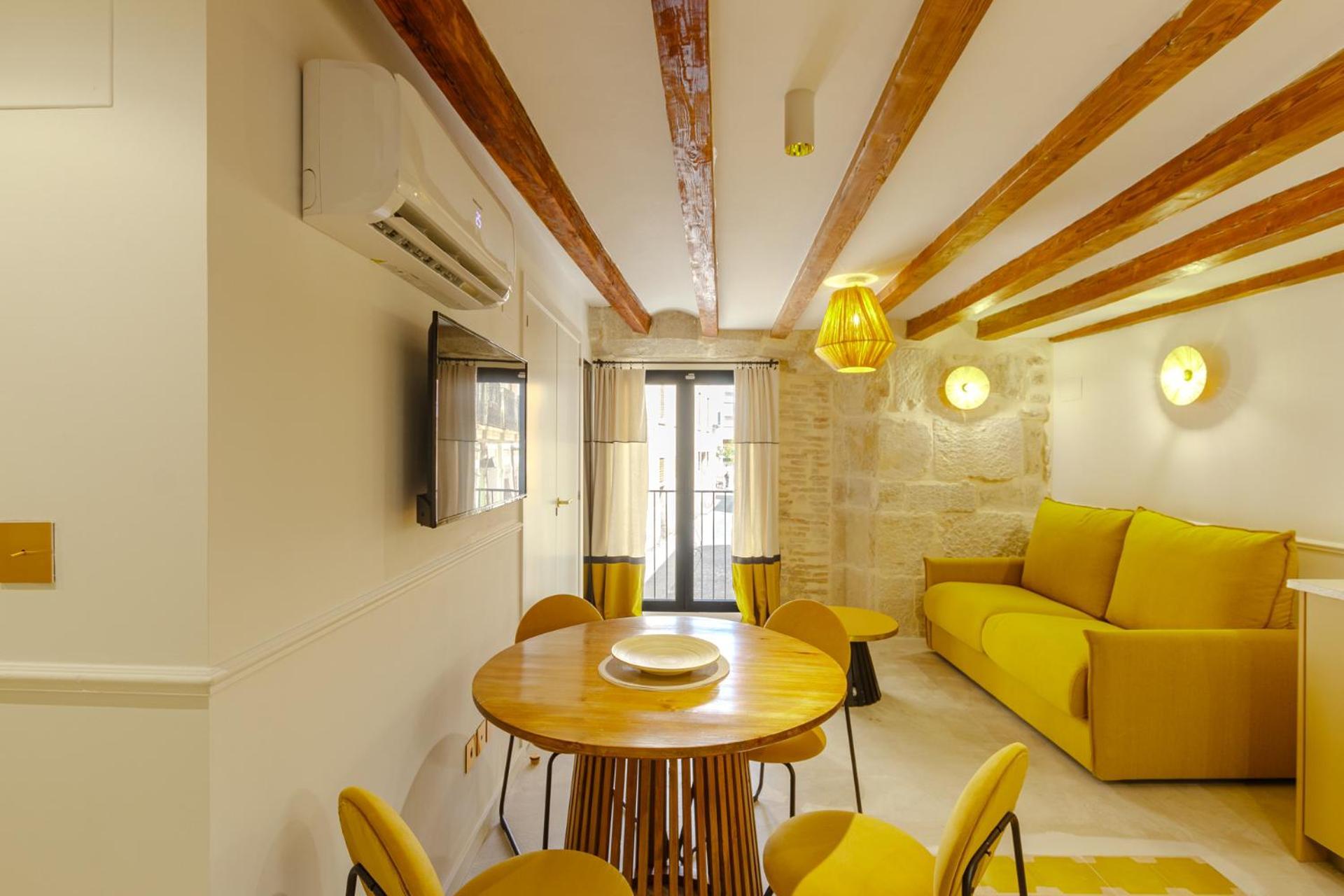 Cozy Charming Apartment In Historic Center อาลิกันเต ภายนอก รูปภาพ